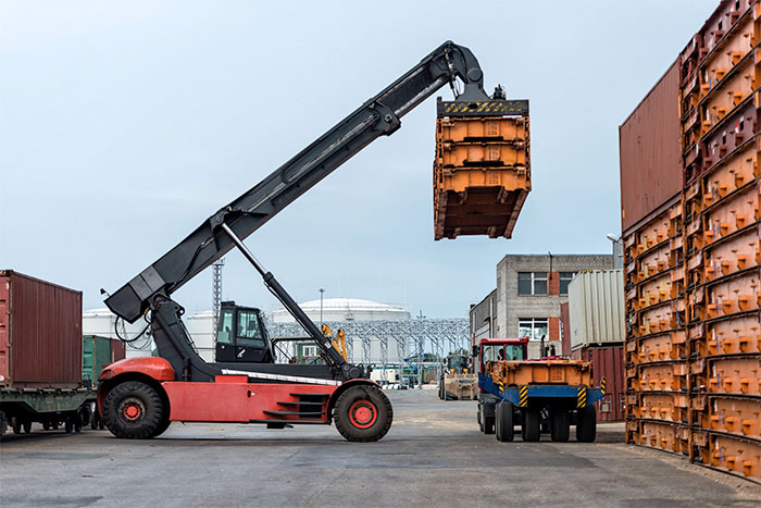 proveedor-de-reach-stacker-XCMG