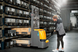 apiladores-eléctricos-retráctil