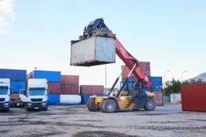alquiler reach stacker